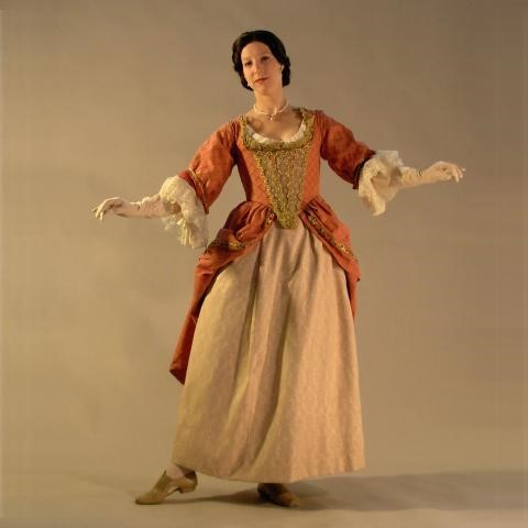 historical_costume2